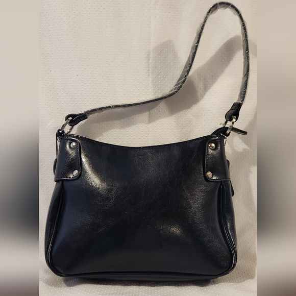 Chenson Handbag. Color Black. - Picture 11 of 13
